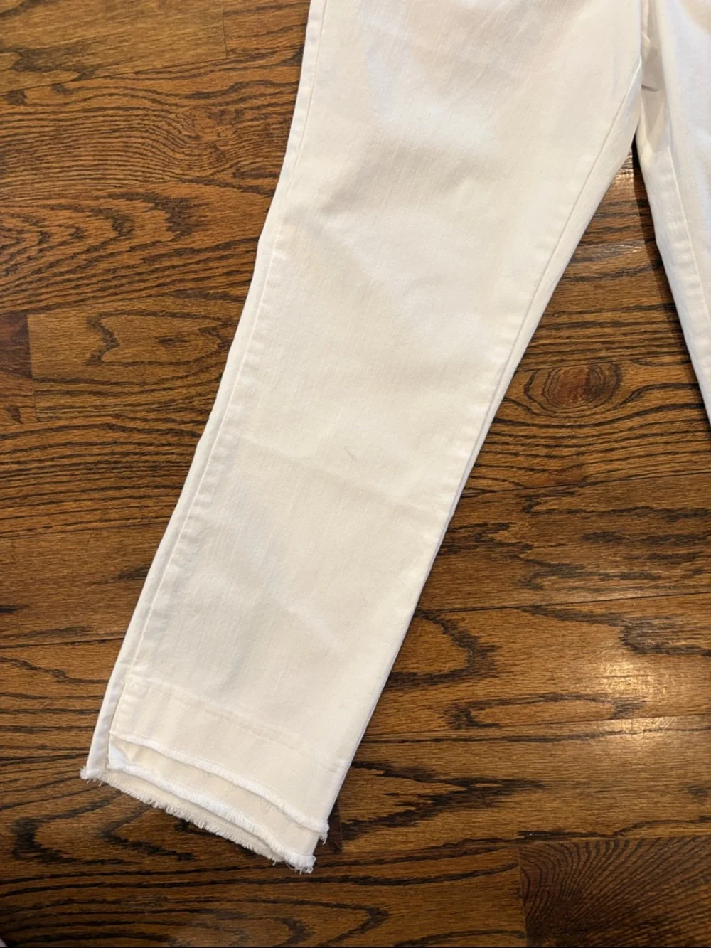 Democracy White Ankle Kick Flare Jeans with Ab technology size 6 - Picture 7 of 8